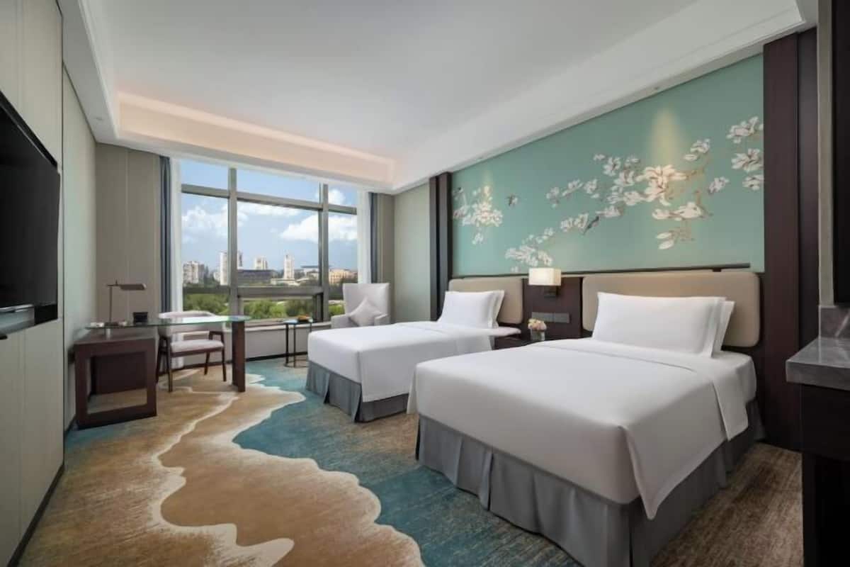 Minibar, in-room safe, desk, blackout drapes