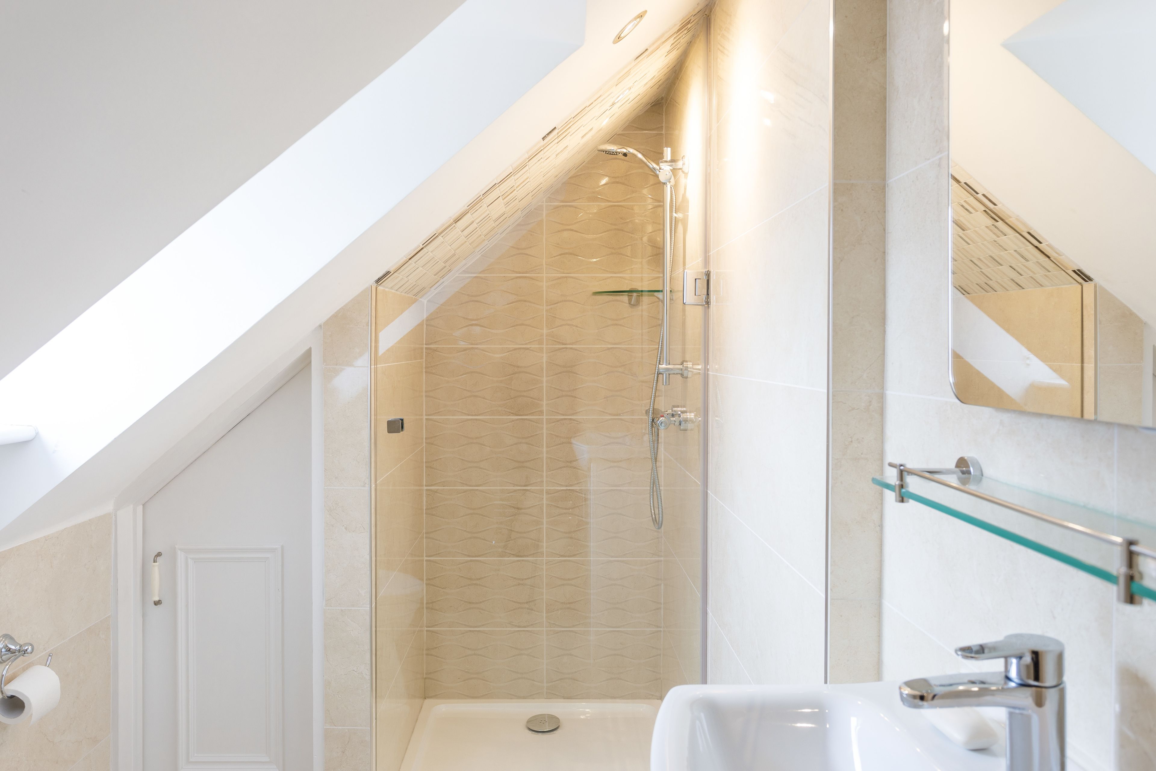 Comfort Apartment, Multiple Beds, Non Smoking | Bathroom