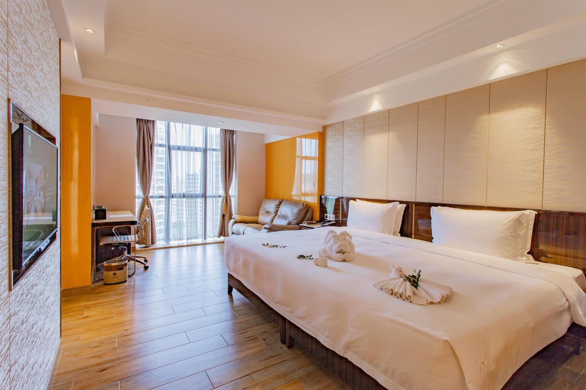 Couette en duvet d'oie, coffres-forts dans les chambres, bureau