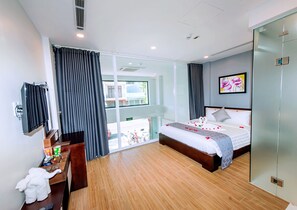 Superior Room | Minibar, desk, free WiFi - My Family (Da Nang)