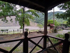 家庭木屋, 2 张大床, 无烟房 | 阳台景观