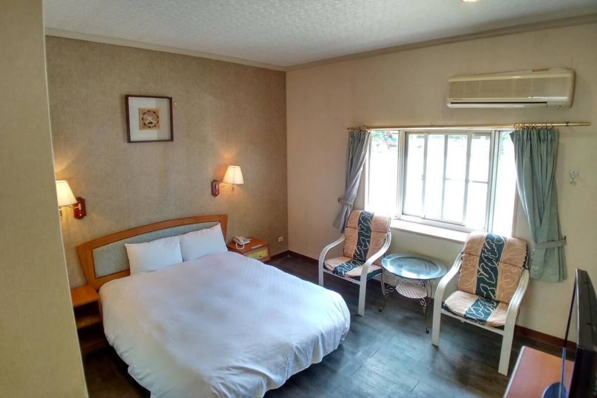 Standard Chalet, 1 Queen Bed, Non Smoking