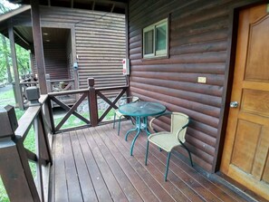 Chalet Standard, 1 grand lit, non-fumeur | Balcon