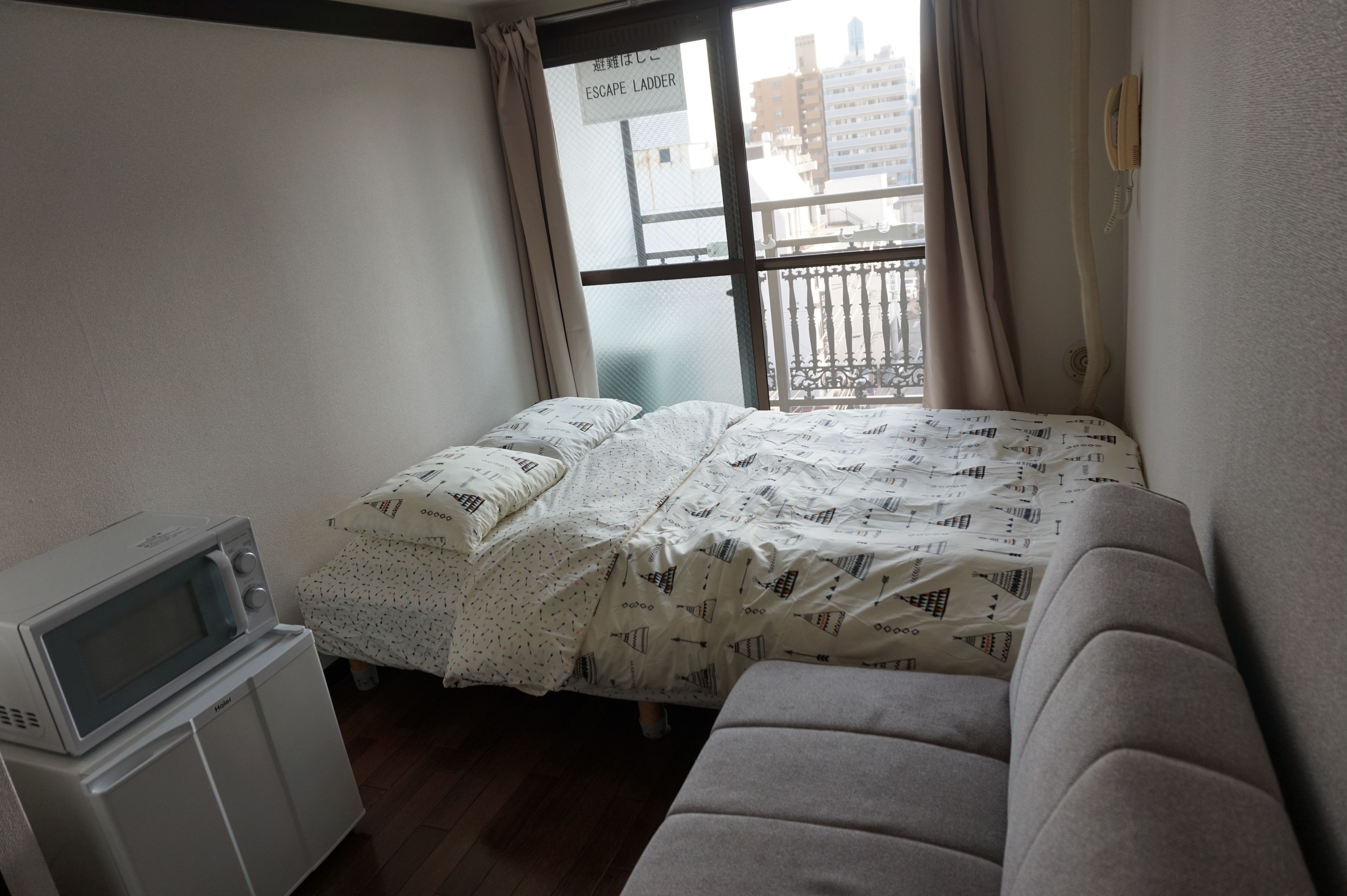 Studio Apartment, Balcony (705) | Blackout drapes, iron/ironing board, free WiFi, bed sheets