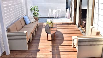 Sun deck