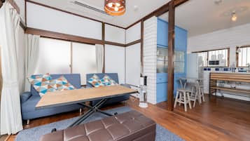 บ้านพักเบสิก (Private Vacation Home) | 2 ห้องนอน, Wi-Fi ฟรี, ผ้าปูที่นอน