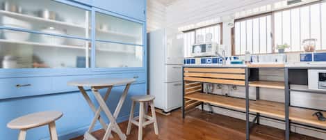 Private Vacation Home | Private kitchen | Fridge, microwave, stovetop, electric kettle
