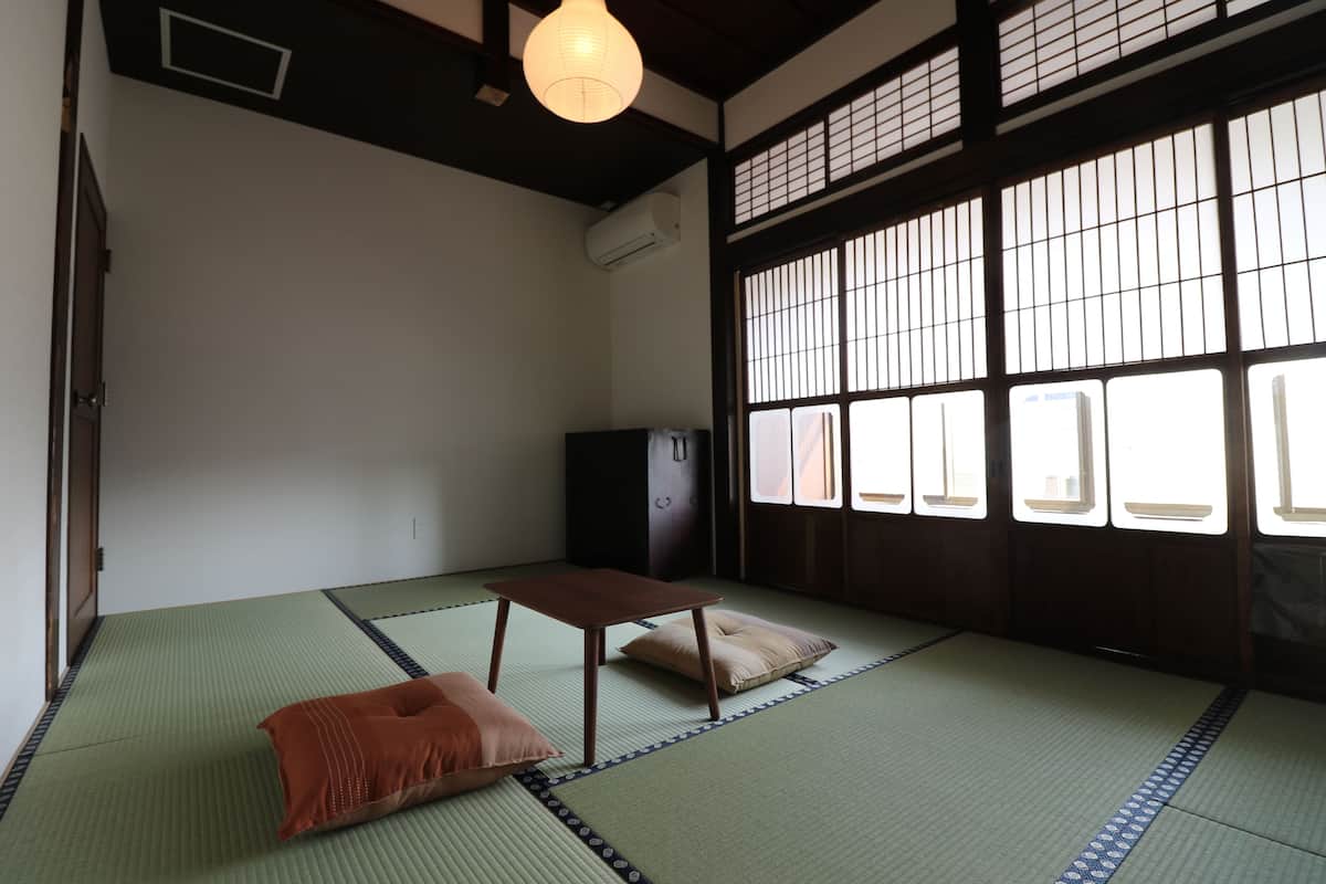 2 bedrooms, free WiFi