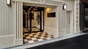 施設の正面