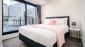 City Apartment, 2 Bedrooms, City View | 2 bedrooms, iron/ironing board, free WiFi, bed sheets - Brand New Apartment on Anzac Ave (Auckland)