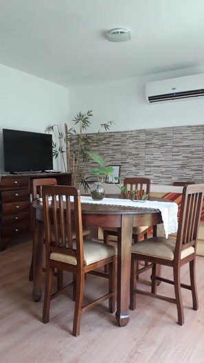 Individually decorated, individually furnished, desk, iron/ironing board - Alto Belgrano (San Salvador de Jujuy)