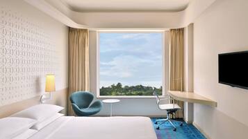 Premium bedding, down duvets, minibar, in-room safe