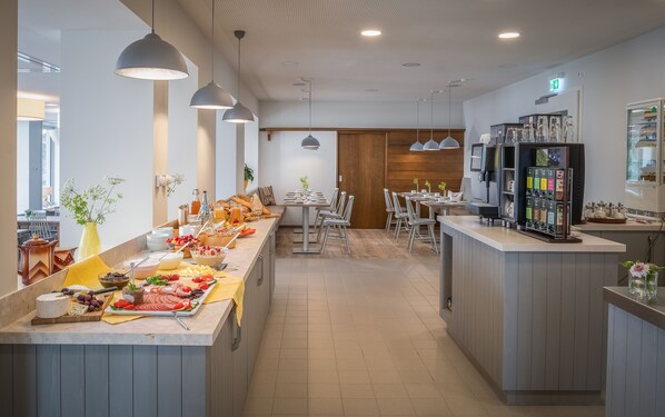 Colazione a buffet inclusa, servita tutte le mattine 