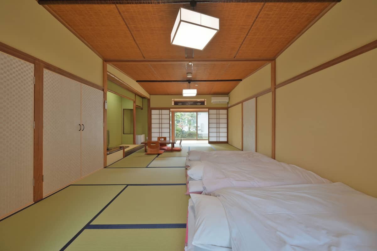 Family Room, Shared Bathroom (Japanese Style) | Wi-fi percuma, cadar katil