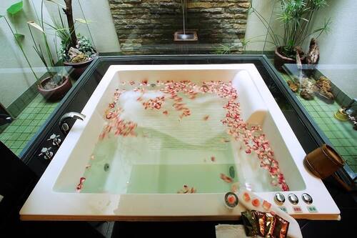 Équipements de salle de bain