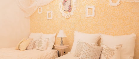 Apartment | Desk, free WiFi