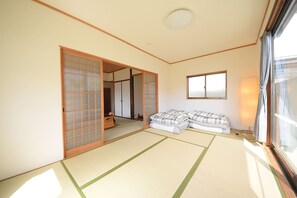 Departamento, para no fumadores (6 Japanese Futons) | Wifi gratis 