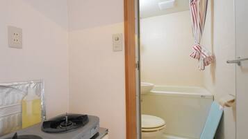 Apartment, 1 Double Bed, Non Smoking | Bathroom | Combined shower/tub, deep soaking tub, free toiletries, hair dryer