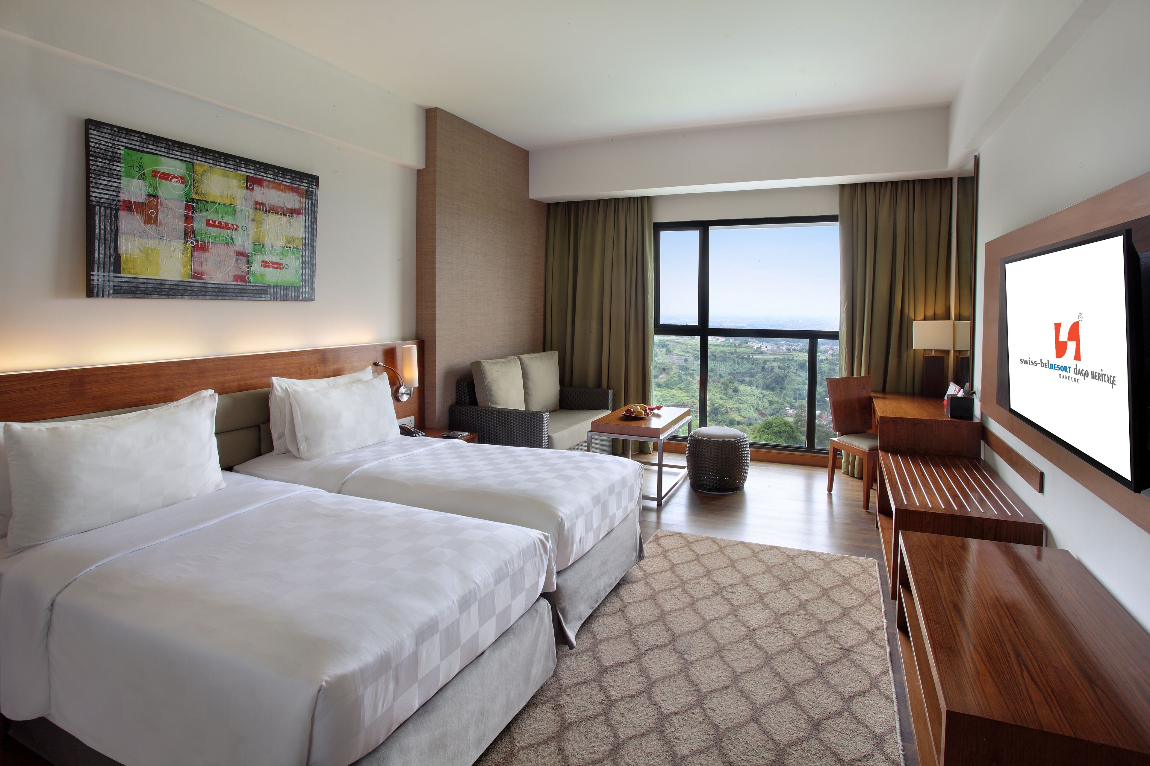 grand deluxe twin room | minibar, in-room safe, desk, laptop workspace