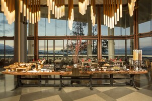 Desayuno buffet todos los días (con cargo)