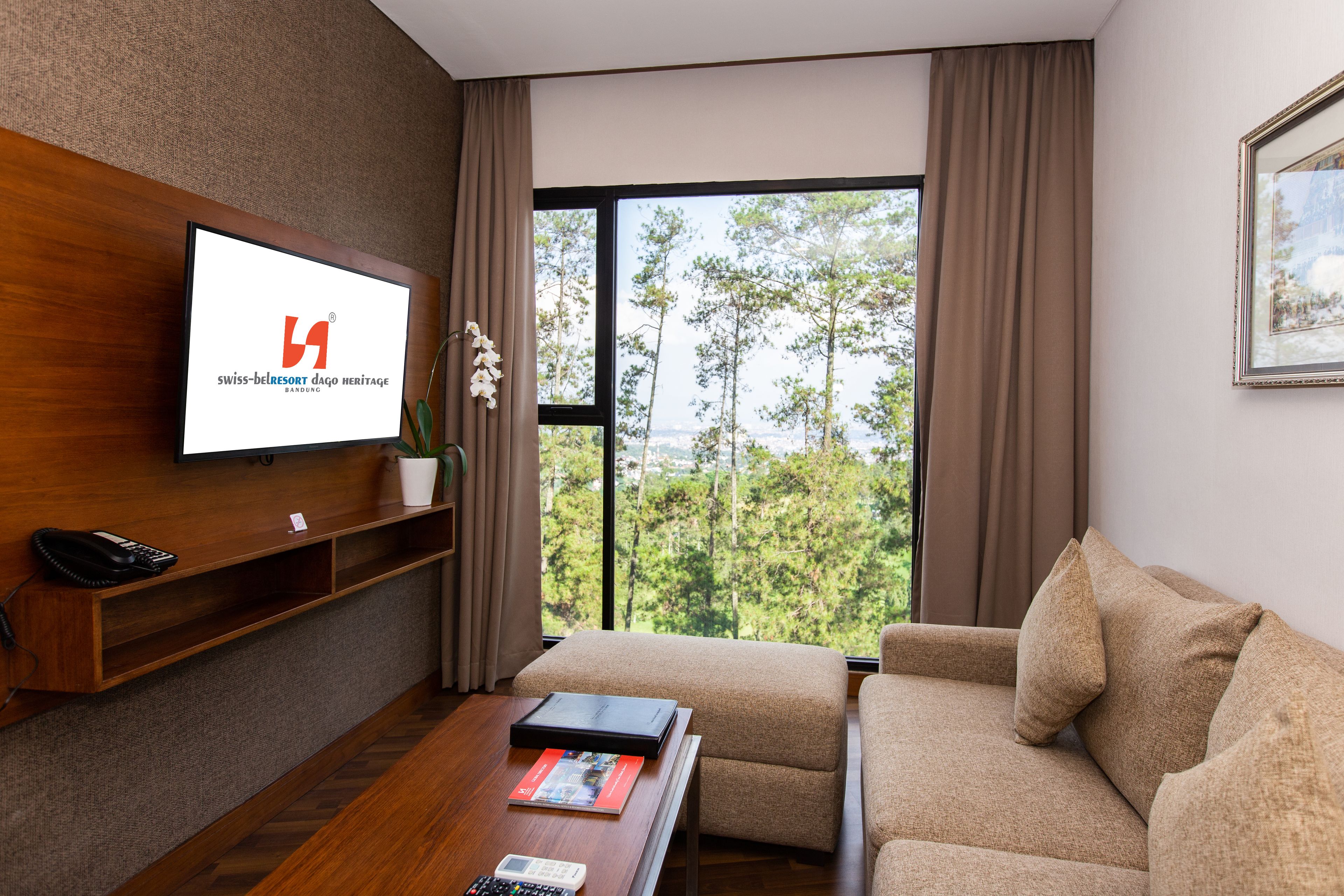 43-inch lcd tv with cable channels, tv