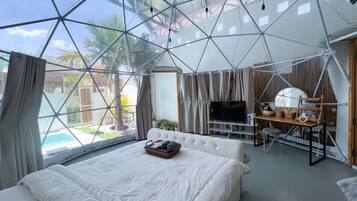 Rollaway beds, free WiFi