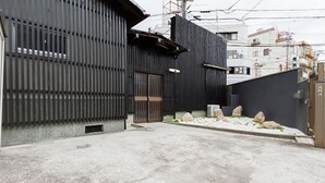 Exterior - Tarbo's House Nishikitsuji : Free Parking, Pet OK (Nara)