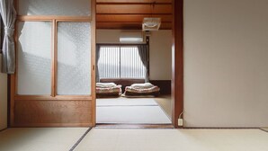 Private Vacation Home | Free WiFi - Tarbo's House Nishikitsuji : Free Parking, Pet OK (Nara)