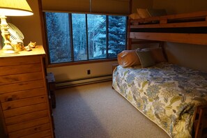 3 dormitorios, wifi gratis, ropa de cama