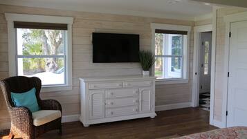 4 chambres, fer et planche à repasser, Wi-Fi, draps fournis