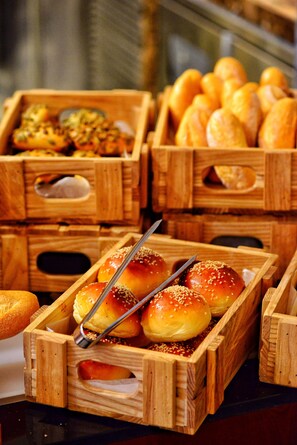 Se ofrece un desayuno bufé (88 CNY por persona)