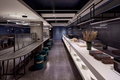 Haifu Hotel & Suites