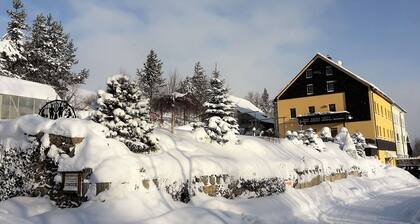Ferienwohnungen Am Schlössel