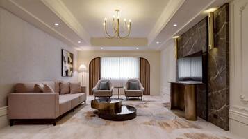 President Suite | Premium bedding, down comforters, pillowtop beds, individually decorated