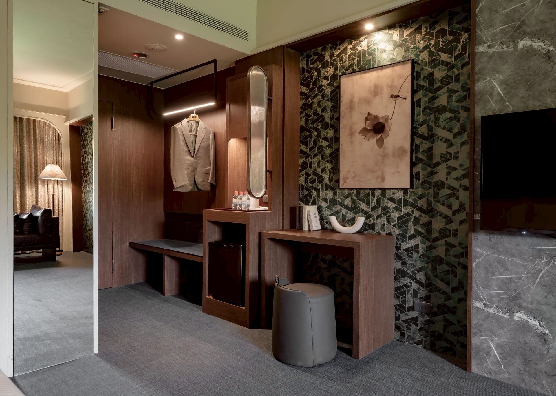 deluxe quadruple room, 1 bedroom, non smoking, ensuite | premium bedding, down duvets, pillow-top beds, individually decorated