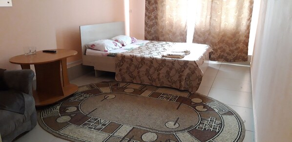 Comfort Double Room, 1 Queen Bed, Non Smoking | Blackout curtains, free WiFi, bed sheets