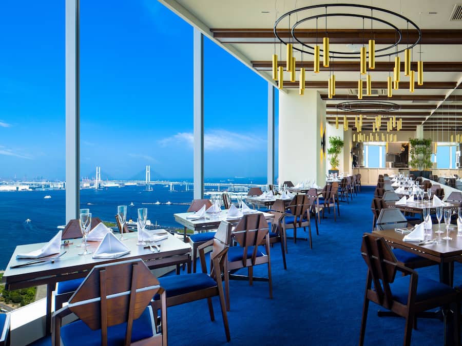 3 restaurants servant le petit déjeuner, spécialités Cuisine japonaise