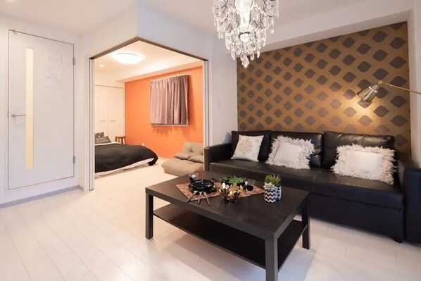 Apartment | Living area | Flat-screen TV - Hatch NAGAHORI 302 (Osaka)