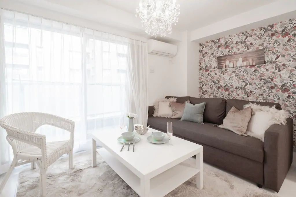 Apartment | Living area | Flat-screen TV