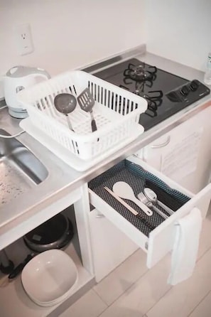Apartment | Private kitchenette | Fridge, microwave, stovetop, electric kettle