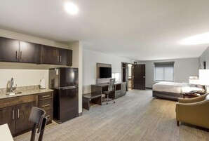 Suite, 1 King Bed, Accessible, Non Smoking | Premium bedding, desk, laptop workspace, blackout drapes