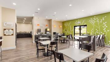 Free daily buffet breakfast