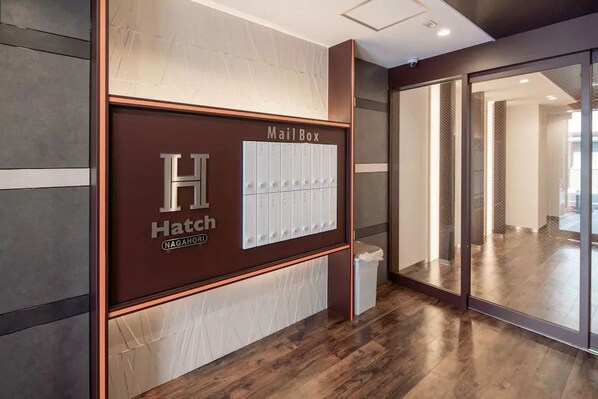 Lobby - Hatch NAGAHORI 701 (Osaka)