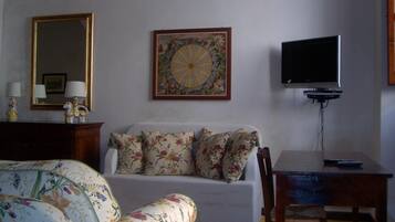 Flachbildfernseher, DVD-Player