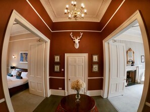 奢华公寓, 独立浴室, 城市景观 (Luxury) | 大堂