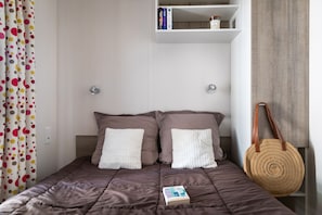 Chalet, 3 Bedrooms | Individually decorated, individually furnished, blackout drapes, WiFi