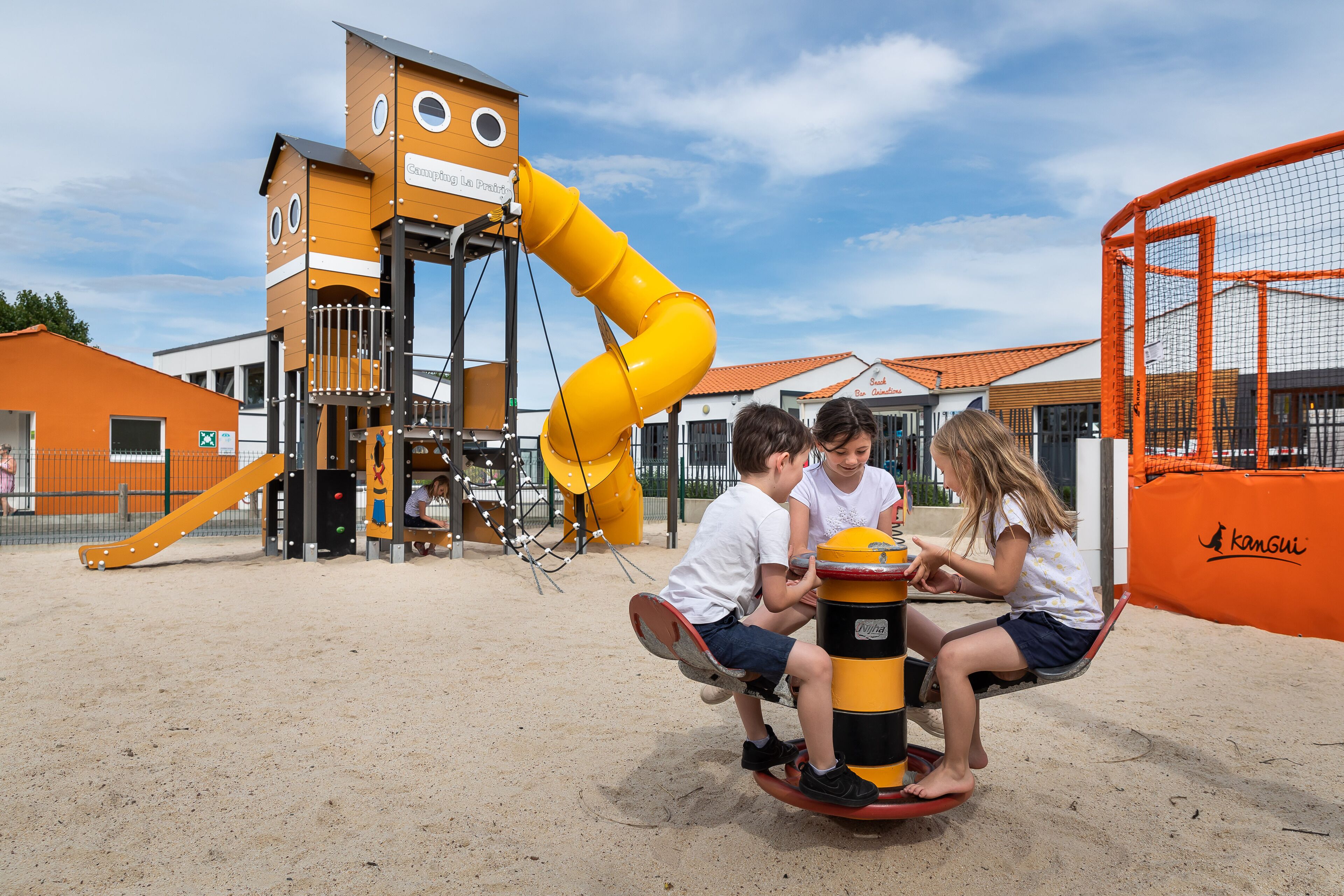 Außen-Kinderspielplatz