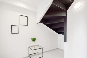 Interior - Hatch NAGAHORI 902 (Osaka)