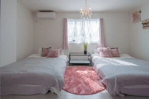 Apartment | Desk, free WiFi - Hatch NAGAHORI 902 (Osaka)