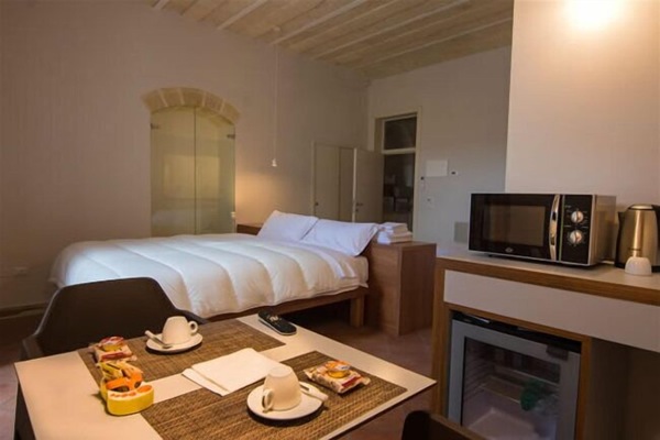 Comfort Triple Room | Blackout drapes, soundproofing, WiFi (free), bed sheets